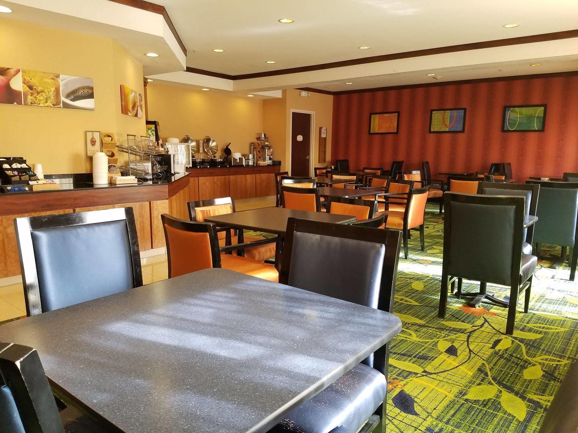 Fairfield Inn By Marriott Denver / Уестминстър Екстериор снимка